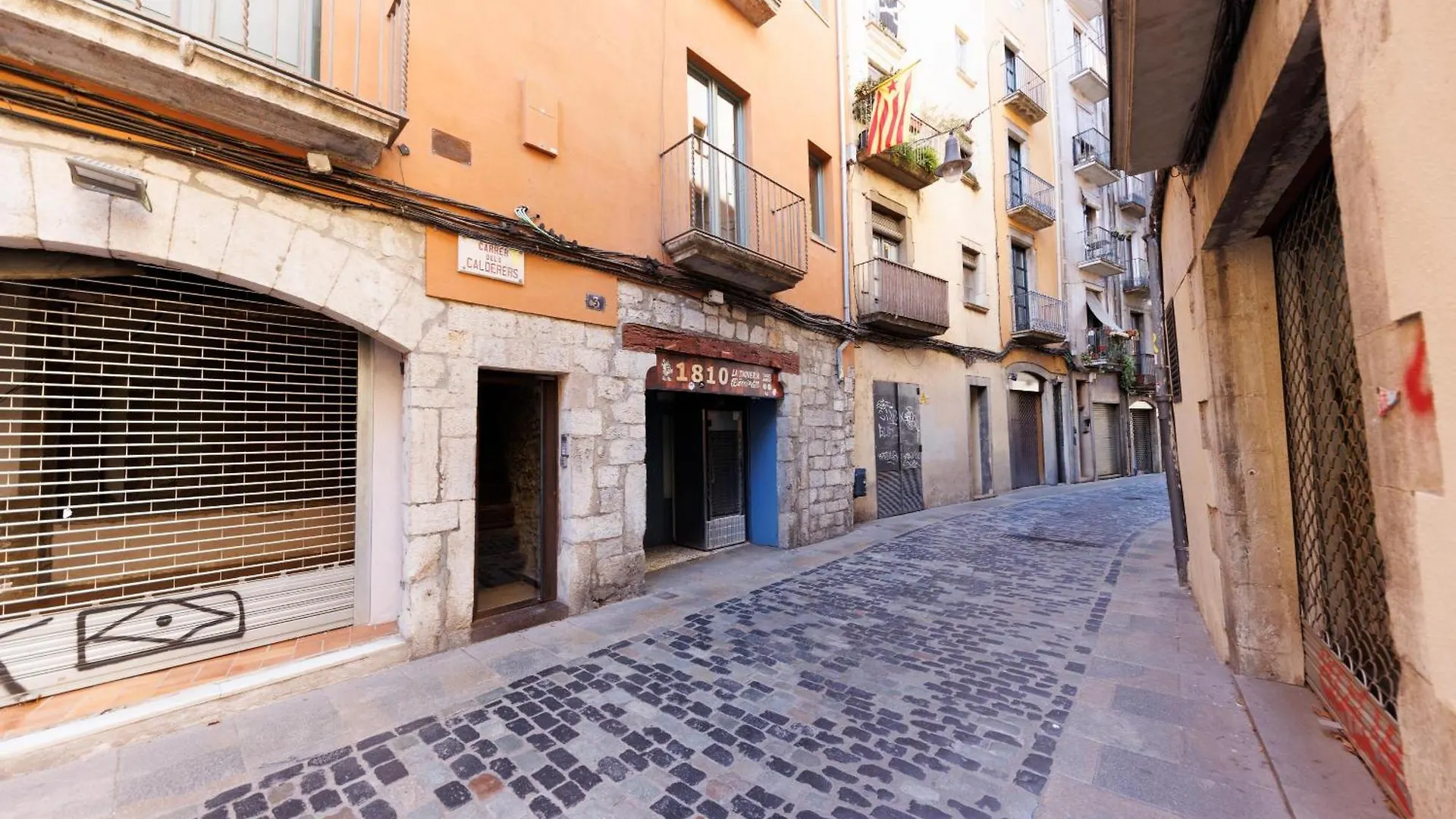 Bravissimo Calderers El Llop, With River Views Girona Spain