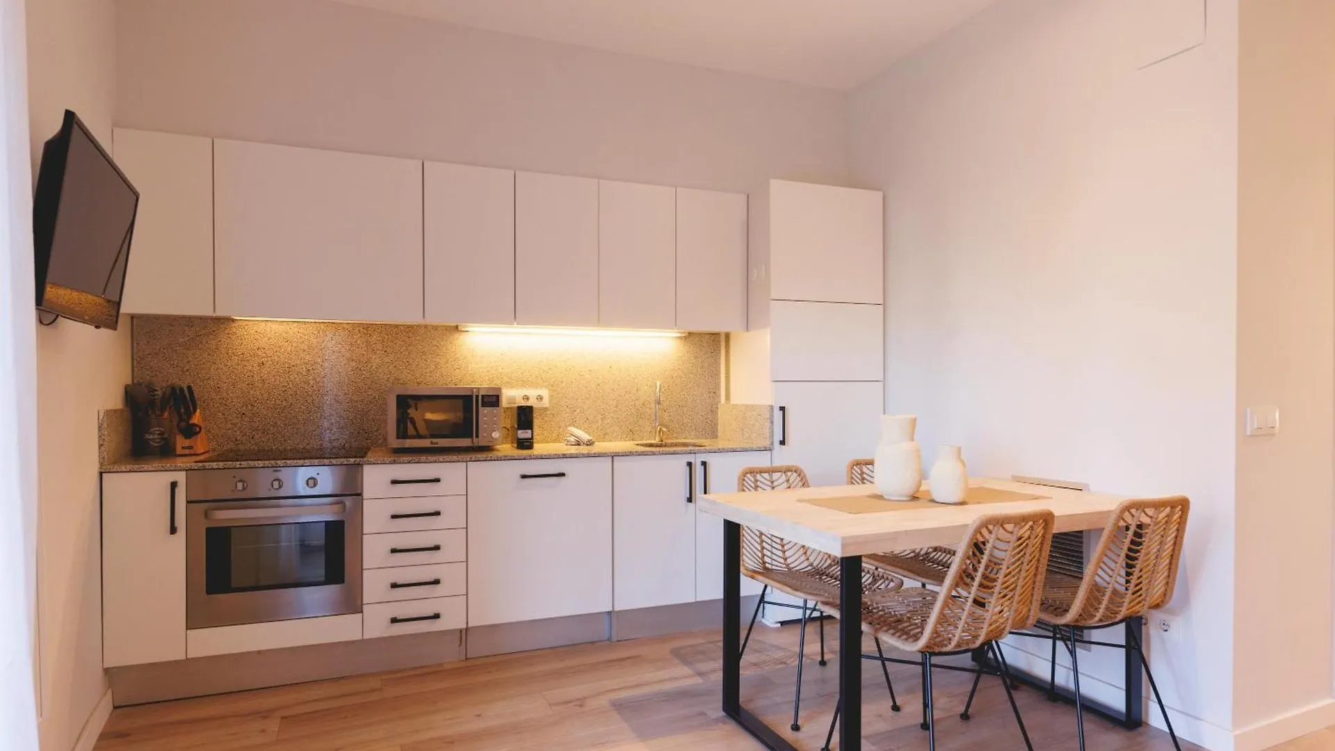 Bravissimo Calderers El Llop, With River Views Girona 0*,  Spagna